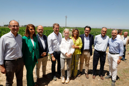 Presentó ayer en Gimenells el programa de los populares para la agricultura y la industria agroganadera y aseguró que “el agua será prioridad número uno” si gobierna