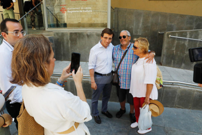 El alcalde de Madrid, Martínez-Almeida, de visita a Lleida, con Xavi Palau y Dante Pérez