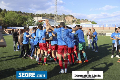 Imatges del partit Igualada 0 - Mollerussa 2, que suposa l'ascens dels del Pla a Tercera RFEF