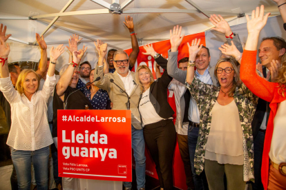 La celebración de la victoria de Fèlix Larrosa y el PSC en Lleida