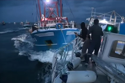 Imagen de los choques entre los pesqueros británicos y franceses.