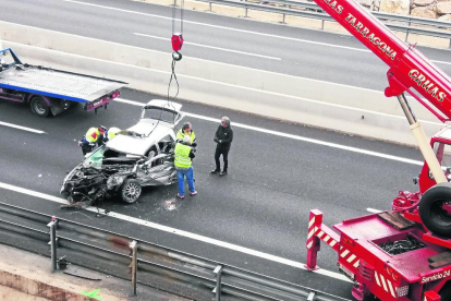 Vista de l’accident del passat 3 de febrer en el qual van morir dos joves lleidatanes a Tarragona.
