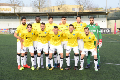 La formació inicial que va presentar el Lleida Esportiu dissabte a Llagostera.