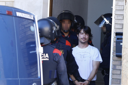 Un dels tres suposats agressors enviats a la presó, durant l’escorcoll de dijous a Torre-serona.