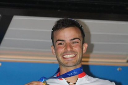 Jordi Montraveta, con la medalla de oro en el Estatal.
