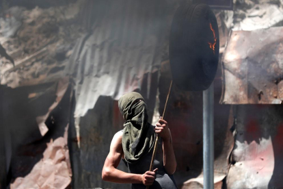 Un jove palestí als enfrontaments d’ahir a Hebron.