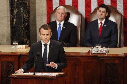 Emmanuel Macron durant el discurs davant del Congrés dels EUA.