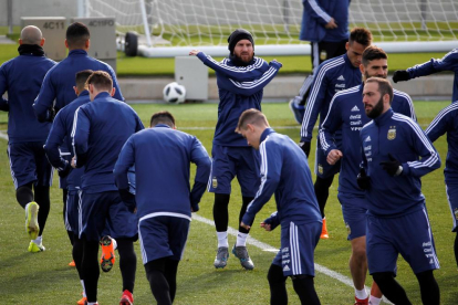 Messi ayer con la selección argentina en la sesión de entrenamiento en Valdebebas.