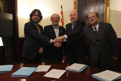 Font, Reñé, Barrera y Serrano ayer en la presentación de las alegaciones al proyecto para la N-230.