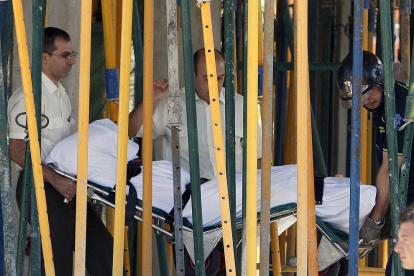 Imagen del traslado de un fallecido en una obra en Madrid.
