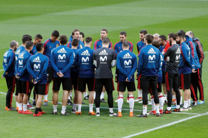 La selecció espanyola, durant l’entrenament d’ahir al Wanda Metropolitano de Madrid.