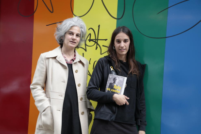 Maria Bohigas i Blanca Llum Vidal, editores de la col·lecció ‘Tots els contes’, ahir a Lleida.