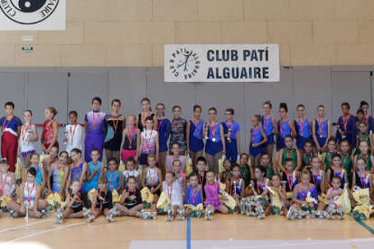 Casi un centenar de patinadores de 18 clubes en la Final de Iniciación de la Territorial de Lleida celebrada en Alguaire