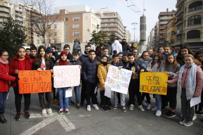 El col·legi Joan Maragall de la Bordeta va organitzar una caminada amb les famílies.