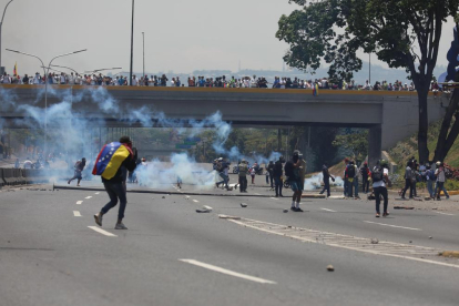 Guaidó y Maduro instaron a sus simpatizantes a llenar las calles para medir sus fuerzas en Venezuela.