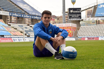 Toni Vicente, ahir al Camp d’Esports, l’endemà del seu debut a Segona B.