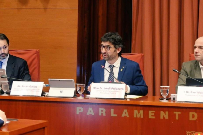 El conseller Jordi Puigneró, ayer, en una comparecencia en el Parlament.