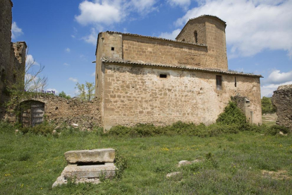 La iglesia protegida de Llanera, en el municipio de Torà.