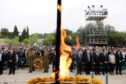 Autoritats israelianes van assistir a la cerimònia de les torxes.