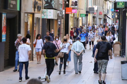 El Eix Comercial se llena por tercer día consecutivo