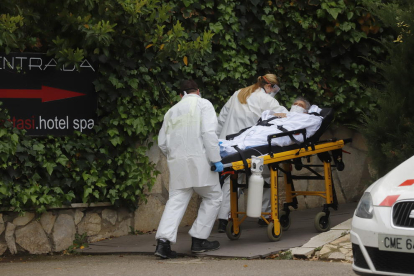 Siete muertos más en Lleida, pero el número de hospitalizados no crece al haber 28 altas 