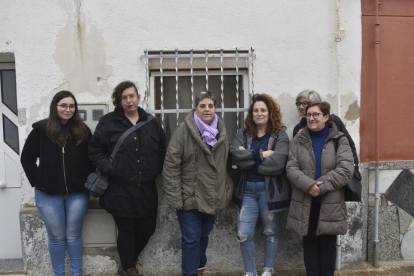 Voluntarias de la entidad Progat, ayer en Lleida. 