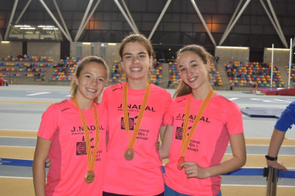 Un or i dos bronzes del JA Arbeca al Català ‘indoor’ sub-18