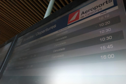 La previsión de niebla en Alguaire vuelve a desviar los vuelos de Reino Unido a Reus