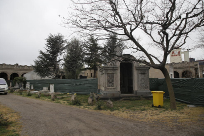 Trasllat de 27 restes al mausoleu de Santa Cecília