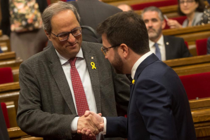 El president de la Generalitat, Quim Torra, i el vicepresident, Pere Aragonès, al Parlament.