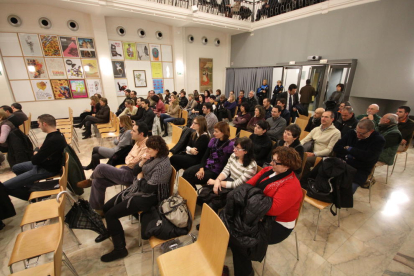 Imatge d’arxiu d’una assemblea d’empleats de la Paeria.