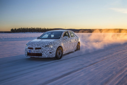 Des del mes de gener passat, els enginyers d'Opel electrònica,  han utilitzat el llarg hivern polar a la Lapònia sueca per realitzar intensives proves a temperatures extremament baixes.