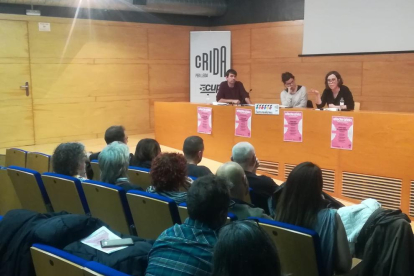 Rubèn Cobo, Natàlia Sánchez i Eulàlia Reguant, en el debat.