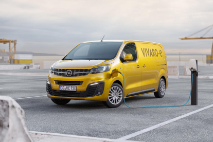 El nou Opel Vivaro-e estarà disponible amb una bateria de 50 kWh, i una autonomia de fins a 200 km, o de 75 kWh amb un abast de fins a 300 km, segons la normativa WLTP1.
