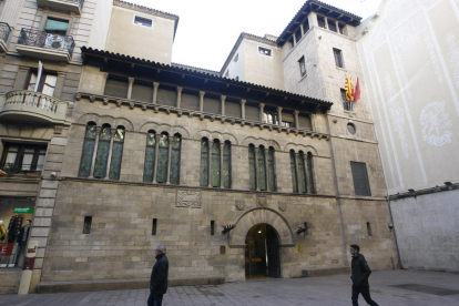 El ayuntamiento de Lleida empieza una campaña por reducir al máximo posible la presencia de cucarachas y ratas