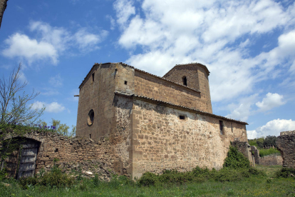 Iglesia gótica del siglo XVI de Sant Martí de Llanera, en el municipio de Torà, en la Segarra.