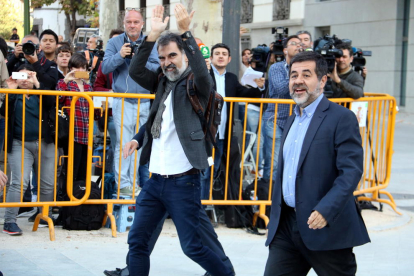 Jordi Sànchez i Jordi Cuixart el dia que van declarar davant de l'Audiència Nacional.