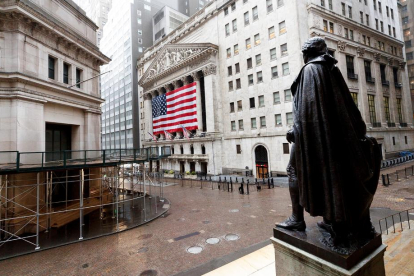 Las tensiones entre EEUU y China provocaron ayer caídas generalizadas en Wall Street.