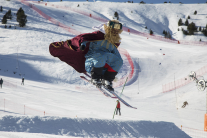 El rei Gaspar esquiant dissabte passat a les pistes de Port Ainé.