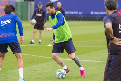 Leo Messi, durante el entrenamiento de ayer.