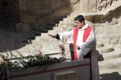 Las parroquias se adaptan al confinamiento para celebrar el Domingo de Ramos