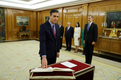 Sánchez promet per segona vegada davant del rei el càrrec de cap del Govern espanyol