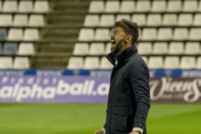 Acción que provocó el penalti que permitió al Lleida empatar el partido.