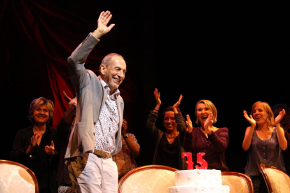 Homenaje a Benet Jornet en su 75 aniversario, en el Teatre Nacional de Catalunya en junio de 2015.