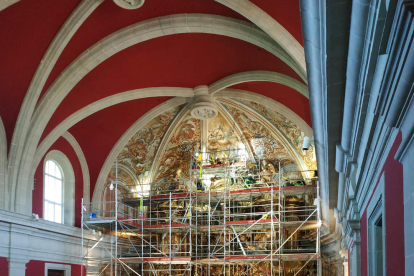 Acaba la restauració del retaule major del Santuari del Miracle de Riner