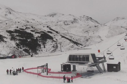 La estación de Boí Taüll, donde también hay buenos espesores de nieve, en una imagen de ayer.