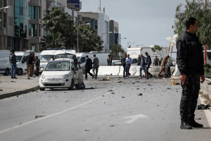 Un muerto tras un ataque terrorista en la embajada de EEUU en Túnez