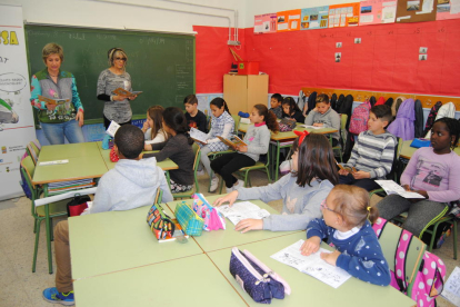 Imagen de archivo de una clase en una escuela de las comarcas de Lleida.
