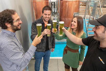 Oliba Green Beer, la primera cerveza verde de oliva del mundo, creada en Lleida