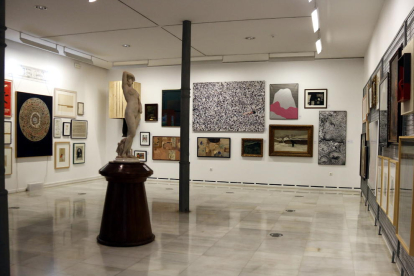Algunas obras de la exposición del Inventari General del Museu d’Art Jaume Morera.